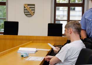 Nach Brandserie: Autozündler von Chemnitz muss fast sechs Jahre ins Gefängnis -