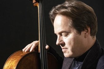 Nach Corona-Zwangspause: Dresdner Musikfestspiele finden wieder statt - Cellist Jan Vogler freut sich darauf, bei den Dresdner Musikfestspielen ab 11. Mai wieder vom Konzertpodium aus mit seinem Cello dem Publikum Geschichten erzählen zu können.