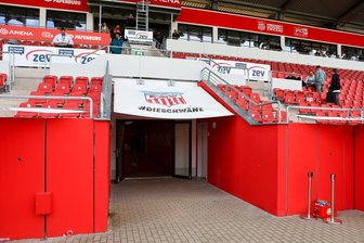 Nach dem Bierskandal beim FSV Zwickau: Bekommt die GGZ-Arena einen ausziehbaren Spielertunnel? -