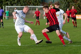 Nach dem CFC folgt der Ligaalltag in Gröditz: Mittweidaer Kicker wollen halbjährige Durststrecke beenden - In Colditz gewann die Germania zuletzt ein Auswärtsspiel. Kevin Frieden (r.) erzielte damals das 1:0.