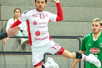 Nach dem Spitzenreiter kommt der Letzte - Einheit Plauens Dominik Pecek verletzte sich im Derby gegen Oberlosa. Er wird seinem Team für längere Zeit fehlen.