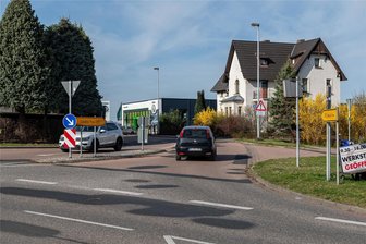 Nach der B 175 nun die B 107: Nächste Bundesstraße in Rochlitz gesperrt - Was das für Autofahrer heißt - Die B 107 soll von der Kreuzung zur B 7 an bis zum Abzweig Weiditz eine Fahrbahnerneuerung erhalten.