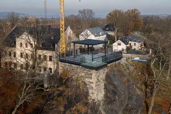 Nach der Sanierung: Diese Attraktion in Falkenstein wird bald überwacht - Der Schlossfelsen in Falkenstein erhält eine Videoüberwachung.
