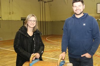 Nach der Übergabe des Neubaus: Was wird aus der alten Sporthalle in Niederwiesa? - Katrin Höppner und Richard Hamann machen sich Gedanken über die Zukunft der alten Sporthalle in Niederwiesa.