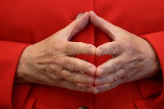 Nach der Wahl ist vor der Arbeit - CDU-Chefin Angela Merkel steht nach dem gestrigen Wahlsonntag vor einer vierten Amtszeit als Kanzlerin. Schon jetzt ist klar, dass sie und ihre künftige Regierung einiges im Land dringend anpacken müssen.