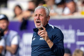 Nach durchwachsener Vorbereitung voller Störgeräusche: Wundertüte FC Erzgebirge Aue - Welchen FC Erzgebirge Aue bekommen die Fans am Samstagnachmittag zu sehen? Die Elf von Cheftrainer Pavel Dotchev ist nach der Saisonvorbereitung schwer einzuschätzen.