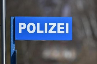 Nach Einbruch in Kita: Polizei sucht Zeugen - Viel mehr Schaden angerichtet als zunächst bekannt haben unbekannte Einbrecher in einer Kita in Lichtenstein. Sie stahlen unter anderem einen Laptop, Bargeld und Lebensmittel.