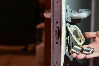 Nach Einbruch in Oberschönaer Jugendclub sucht Polizei Zeugen - Am Montagabend waren Unbekannte in den Jugendclub in Oberschöna eingebrochen.