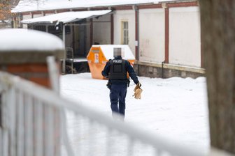 Nach Einbruch in verwaistes Fabrikgebäude in Freiberg: Staatsanwaltschaft nennt neuen Stand - Einen Polizeieinsatz gab es am 1. Februar 2026 an der Berthelsdorfer Straße in Freiberg.