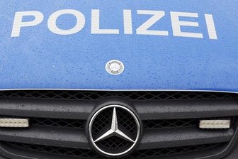 Nach Einbruch: Zeuge blockiert vergeblich Diebes-Fahrzeug - 