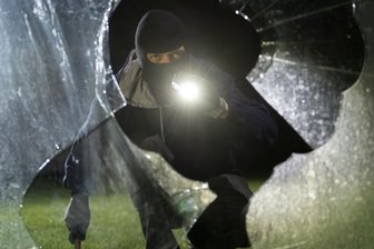 Nach Einbruchsserie: Polizei ermittelt mutmaßliche Täter - 