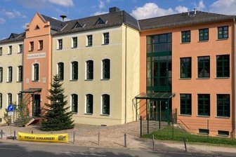 Nach Eltern-Protest: Viertklässler können im Stenner Hort bleiben - In der Grundschule Stenn ist auch der Hort untergebracht. Doch dort wird es eng. Vorläufig können aber die Viertklässler bleiben. 