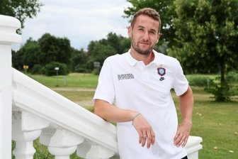 Nach enttäuschendem Jahr: Neuzugang des FC Erzgebirge wagt in Aue den Neuanfang - Julian Günther-Schmidt hat sich bei den Veilchen schnell eingelebt und freut sich auf das, was kommt.