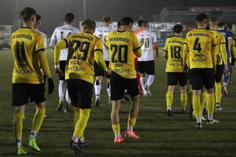 Nach ersten Zukunftsgesprächen: So geht es beim Fußball-Oberligist VfB Auerbach weiter... - Eine von mehreren Ankündigungen: Beim VfB Auerbach soll nächste Saison der Kader schrumpfen.