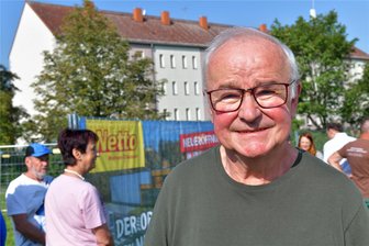 Nach etlichen Jahren: So freuen sich die Oberbobritzscher über den geplanten Netto-Markt - Stefan Anders will sich Einkaufsfahrten nach Freiberg und Frauenstein künftig sparen: „Meine Frau und ich wohnen im Wohnblock gegenüber, und wir freuen uns riesig über die künftige Einkaufsmöglichkeit, brauchen nur noch um die Ecke zu gehen.“