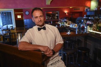 Nach fast 24 Jahren: Chemnitzer "Buschfunk" schließt - Tino Winkler schließt den "Buschfunk".
