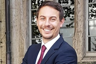 Nach fünf Jahren Wartezeit im Erzgebirge: Schneeberg bekommt einen neuen Pfarrer - Philipp Oberschelp heißt der neue zweite Pfarrer der evangelisch-lutherischen Kirchgemeinde Schneeberg mit den Schwesterkirchen in Neustädtel und Griesbach. Der 28-Jährige kommt von der Schulbank und arbeitet vorerst auf Probe.