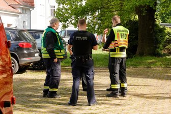 Nach Funden gefährlicher Stoffe in Chemnitz: Rathaus erlässt strenge Regeln - Seit Monatsbeginn kam es im Stadtteil Ebersdorf immer wieder zu Einsätzen von Polizei und Feuerwehr.