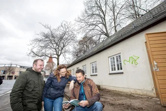 Nach gewalttätigen Auseinandersetzungen am Plauener Tunnel: Neue „Villa Postplatz“ soll Brennpunkt dauerhaft entschärfen - Pfarrer Andreas Vödisch, Nadine Kapitän und Markus Bartsch (von links) vom Kirchgemeindebund Plauen habe große Pläne mit dem Flachbau an der Melanchtonstraße.
