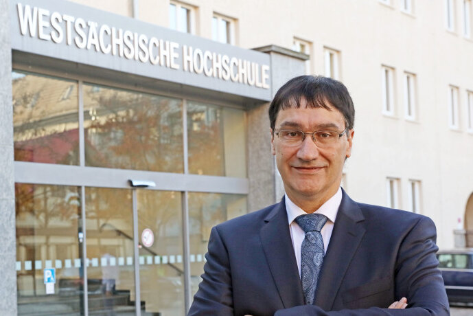 Nach Hackerangriff: Hochschule wieder startklar - Stephan Kassel - Rektor WHZ