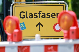 Nach Insolvenz von Baufirma: Breitbandausbau im Erzgebirge startet – In diesen Orten wird jetzt gebaut - Nach Verzögerungen sind im Westerzgebirge Arbeiten zum Breitbandausbau gestartet.