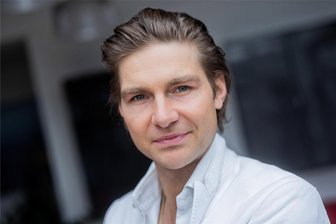 Nach Instagram-Fotos mit Rechten: Jeremy Fragrance verliert Kooperationspartner - Jeremy Fragrance (34): Unternehmer, Webvideoproduzent, Influencer - und jetzt um drei Kooperationspartner ärmer.