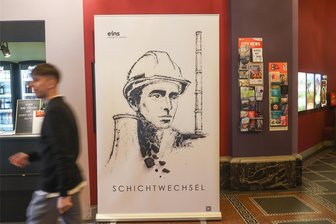 Nach Kohle-Aus in Chemnitz: Film über die rauchende Esse wird erstmals öffentlich gezeigt - „Schichtwechsel“ – Ein Film über die Braunkohle-Ära in Chemnitz soll nun erstmalig der Öffentlichkeit gezeigt werden.