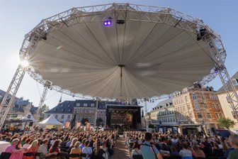 Nach kontroverser Debatte im Annaberger Stadtrat ums Fabulix: Mehrheit stimmt für internationales Festival - Das Internationale Märchenfilmfestival Fabulix verzaubert seit seiner Premiere vor sieben Jahren regelmäßig das ganze Erzgebirge. Am Donnerstagabend hat die Gastgeberstadt Annaberg-Buchholz entschieden: Im kommenden Sommer wird es die vierte Auflage des Festivals.