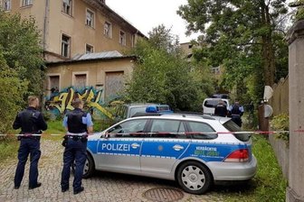 Nach Leichenfund auf Brache - Polizei schließt Straftat nicht aus - Der Tote wurde auf einer Industriebrache an der Zwickauer Straße gefunden.