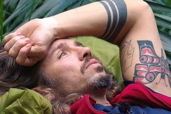 Nach Leipziger „Davidstern-Skandal“ jetzt im Dschungelcamp: Gil Ofarim richtet sich plötzlich an alle Sachsen - Lange hatte Gil Ofarim zu seinem „Davidstern-Skandal“ geschwiegen. Doch jetzt hat er sich aus dem Dschungelcamp der RTL-Show „Ich bin ein Star – Holt mich hier raus!“ plötzlich bei allen Leipzigern und Sachsen für den „Vorfall“ entschuldigt.