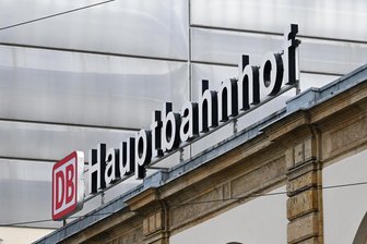 Nach liegengebliebenem Güterzug: Streckensperrung wieder aufgehoben - Ein Teil der Züge erreicht derzeit den Hauptbahnhof nicht.