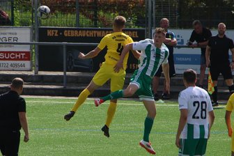 Nach Ligapleite: Thalheimer Fußballer gastieren im Sachsenpokal erneut bei Fortuna Chemnitz - Am vergangenen Samstag gingen die Tannen – in den gestreiften Trikots – als Verlierer vom Platz.