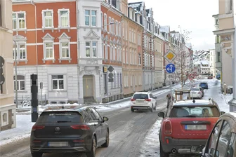 Nach monatelanger Bauphase: Verkehr rollt wieder auf Schönlebestraße in Freiberg - Für rund 1,25 Millionen Euro wurde die Silberhofstraße saniert, wobei Fördermittel flossen.