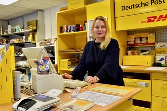 Nach nur wenigen Monaten: Wittgensdorfer Posthaus wird wieder geschlossen - Sandra Döring im Februar, kurz vor der Eröffnung ihres Posthauses in Wittgensdorf.