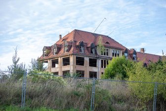Nach Ortsbegehung im Plauener Westend und in Siedlung Neundorf: Welche Probleme gelöst werden sollen - Eine Problembrache an der Ricarda-Huch-Straße im Westend.