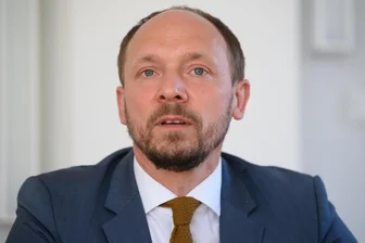 Nach „persönlicher Brandmauer“: CDU-Abgeordneter Wanderwitz bepöbelt und bedroht - Erhielt verstärkt Beleidigungen und Bedrohungen per E-Mail und Anrufbeantworter: der CDU-Bundestagsabgeordnete Marco Wanderwitz.