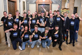 Nach Pokalsieg: Floor Fighters stehen im Goldenen Buch der Stadt Chemnitz - Die Floor Fighters beim Empfang in Rathaus.
