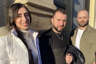 Nach Regime-Sturz: Wie eine syrische Familie aus Plauen auf ihre einstige Heimat blickt - Die Geschwister Yasmin, Badeh und Ahmad Wanli (von links) kamen 2015 und 2016 aus Syrien nach Sachsen.