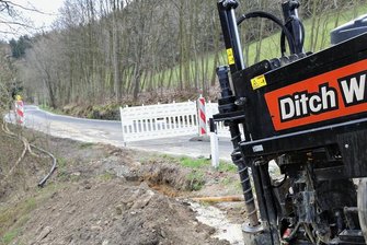 Nach Rückschlag: Ausbau des Breitbandnetzes in Schwarzenberg geht 2023 weiter - Dieser Bereich auf dem Brückenberg ist ein Abschnitt, in dem das Breitband-Projekt der Stadt mit Bohrtechnik schon vorangetrieben wurde. Hier verlegte eine Spezialfirma Leerrohre für Glasfaserkabel. 
