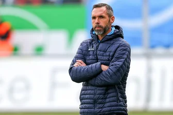Nach Sachsenpokal-Aus CFC-Coach Tiffert sauer: "Eine einzige Katastrophe" - "Eine einzige Katastrophe": Chemnitz'-Chefcoach Christian Tiffert ging nach dem Pokalaus mit seiner Mannschaft hart ins Gericht.