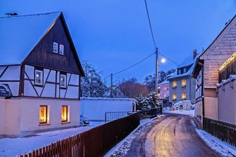 Nach Sanierung: Lessingweg für Verkehr freigegeben - Seit Montag ist der Lessingweg in St. Egidien wieder für den Verkehr freigegeben. Restarbeiten erfolgen voraussichtlich im Januar.