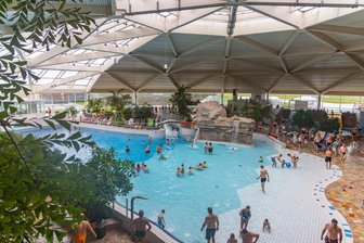 Nach Schaden im Wellenbecken: Freizeitbad im Erzgebirge öffnet eher wieder - Das Freizeitbad Greifensteine öffnet ab Donnerstag wieder für Besucher.