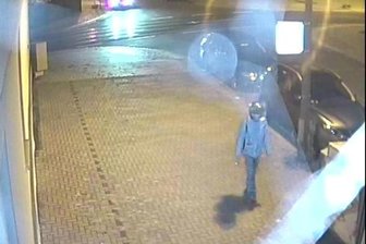 Nach Sprengstoffanschlag auf Moschee in Dresden: Video zeigt mutmaßlichen Täter -
