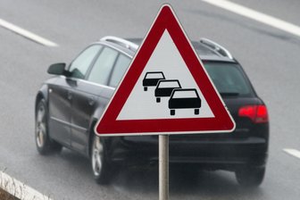 Nach Super-Stau in Aue: Dr.-Otto-Nuschke-Straße wieder frei -
