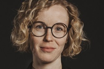 Nach über 30 Jahren Einheit: "Wir müssen mehr versöhnen" - Uta Bretschneider, 1985 in Burgstädt geboren, leitet seit 2020 das Zeitgeschichtliche Forum Leipzig.