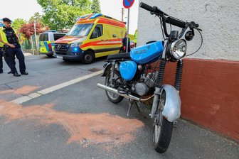 Nach Unfall auf dem Stadtring in Glauchau: 15-jähriger Moped-Fahrer kommt in Krankenhaus - Einen Unfall gab es am Mittwoch auf dem Stadtring in Glauchau.