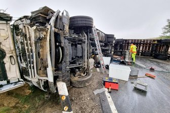 Nach Unfall: Bundesstraße 174 stundenlang gesperrt - 