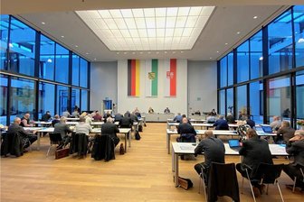 Nach Urteil gegen Zwickauer Stadtrat Georgi: OB Arndt legt ihm Rücktritt nahe - Der Stadtrat von Zwickau. Seit 2019 ist Sven Georgi in dem Gremium Mitglied. 