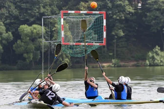 Nach Vandalismus im Juni: Stausee in Glauchau ist für Deutschlands Kanupolo-Elite bestens in Schuss - Am Wochenende findet in Glauchau auf dem Stausee wieder Kanupolo-Action statt. Auch ohne das KSV-Team können sich die Zuschauer auf spannende Partien freuen.