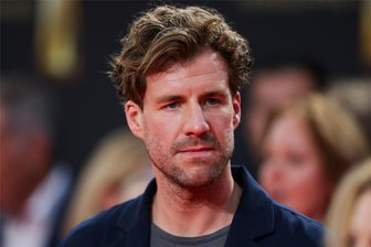 Nach Vorwürfen sexualisierter Gewalt: Luke Mockridge tritt in Zwickau auf – So fallen die Reaktionen aus - Comedian Luke Mockridge kommt am 24. Mai nach Zwickau.